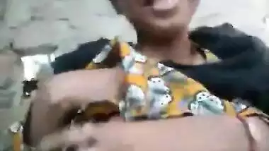 MILF opens XXX parts and even takes sex boobs out for outdoor Indian film
