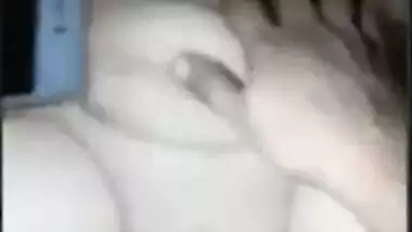 Sexy Desi village gal sucks BF's XXX boner and gets nicely drilled