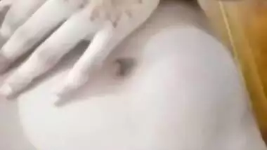 Cute Desi Girl Shows Her Boobs and Pussy To Lover on VC