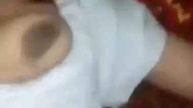 Desi girl likes to have her XXX snatch drilled hard by boyfriend