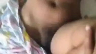 Sex with XXX boyfriend is the only thing that separates Desi girl from sleep
