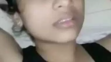 Sweet Desi babe enjoys hardcore XXX coupling for the amateur camera