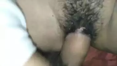 Aroused Indian guy drills Desi GF and leaves XXX cum on her booty