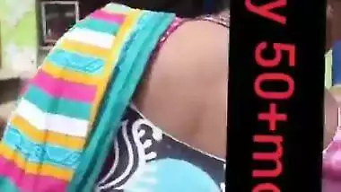 Very huge ass and backless of desi saree aunty