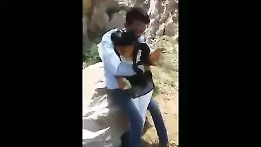 Amateur Orissa college girl outdoor kissing mms scandal with lover