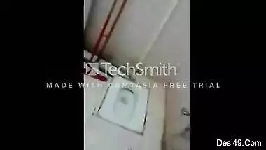 Attractive Desi girl sneaks in the bathroom to film her XXX assets