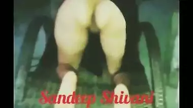 Lutty wife ‘Shivani’ exposing Ass & Pussy at Goa resort
