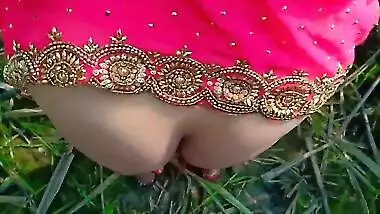 Outdoor XXX video where the lover ejaculates in Desi wife's pussy