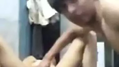 Bangla aunty sex MMS enjoying hardcore sex with a guy this babe met online