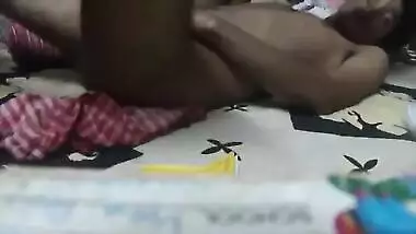 Desi gf sucking bf’s cock with clear hindi audio Jorse kar