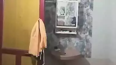 Tenant films voyeur porn video and the Desi landlady doesn't know it