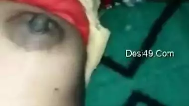 Before sex curious Desi guy takes closer look at GF's bald XXX pussy