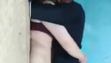 XXX housewife gets it on with her Desi lover in front of the camera