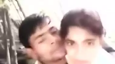 Indian lovelace feels up XXX girlfriend and kisses her in the fresh air