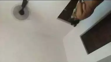 Mallu wife after bath nude before lover at home