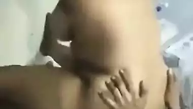 Mature Desi hottie takes XXX dick for MMS clip in the storeroom