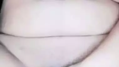 Hot girl opening shirt and sitting nude for fingering