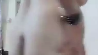 Desi lady role play and naked fingering video