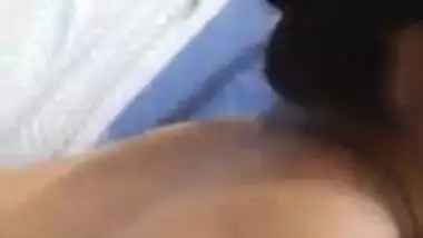 Desi girl blowjob MMS video released on the net by her bf