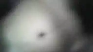 Hubby’s dream of making MMS sex video clip with wife comes true