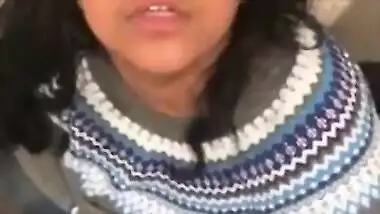 Desi Hotty Horny IT Girl Giving a suprhot BJ to Boss in Office