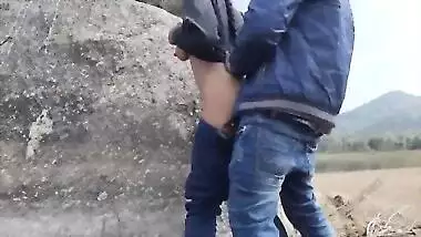 Hottest Indian Couple Sex at Outdoor - Sex at Open Public Place - River Side Sex Video in Hindi