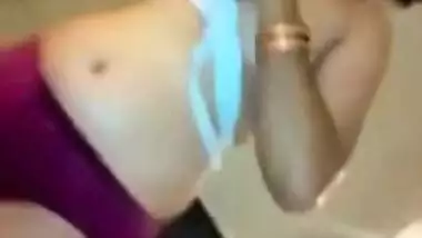 Indian girl's XXX parts are exposed till she hides sex body under outfit