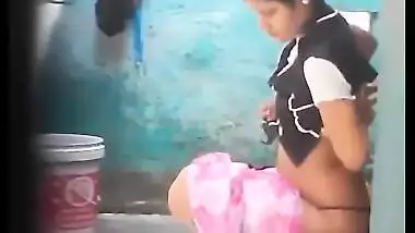 Indian babe changes clothes in the street but voyeur films XXX show