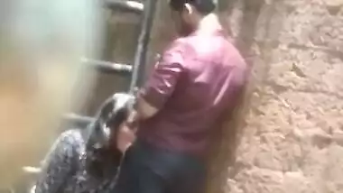 Today Exclusive -desi Lovers Out Door Romance And Blowjob Part 3