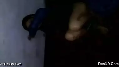 Paki female has oral sex with man cumming in XXX mouth in chudai porn