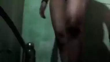 Dehati desi girl exposing her full nude figure for BF