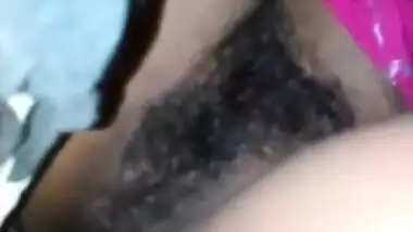 Desi lady's hairy XXX orifice is so beautiful that husband films it