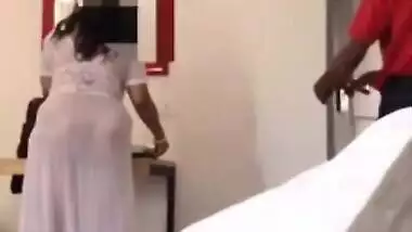 Desi rich bitch welcomes XXX servant in a very sex appealing dress