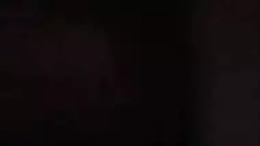 Skinny Desi XXX whore rocks out to the fullest in this MMS video