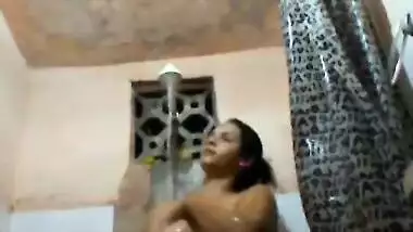 Teen Girl Bath Outdoor indian xxx movies at Hindixclips.com