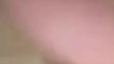 Chesty Punjabi hooker agrees to XXX striptease and posing for Desi fans