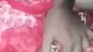Desi girl MMS video where she does porn with her XXX partner close-up
