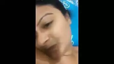 Indian sex clip of mature bhabhi masturbate front of cam on demand