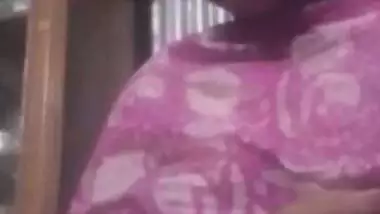 Pink lips bhabhi showing beautiful untouched boobs