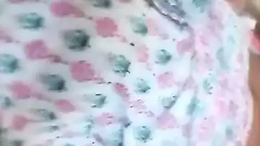 Indian girl with big eyes exposes her hairy XXX pussy in sex video