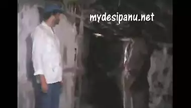 Desi junior artist pooja first time fucked by director mms