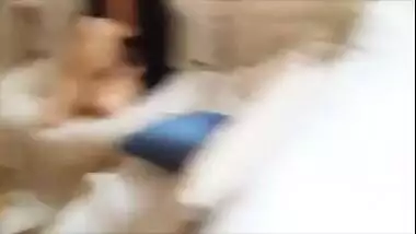 Desi mms sex movie scene of Indian wife from Surat on honeymoon!