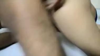 Desi Bhabhi And Indian Bhabhi - Hostel Ke Ladke Ne Kari Phli Baar Chudai