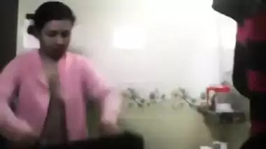 Teen Indian washes her XXX body and wears a pink robe on sex camera