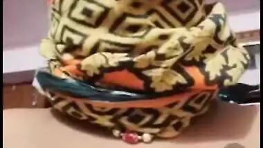 Sexy long-haired Desi mature displaying her nude XXX curves on cam