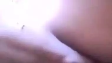 Hoot Girl Showing her HUge Boobs and her Clean Shaved Pussy Rubbing