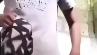Desi Lankan girl takes off clothes to tease with small XXX tits