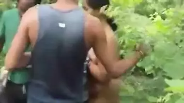 Odia Desi cheating wife is caught with her XXX lover in the forest