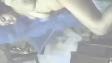 Odisha aunty opening her blouse and her naughty...