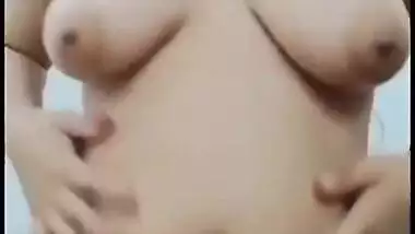 Pk sexy girl Sobia Nasir nude dance at bolly song – video 1